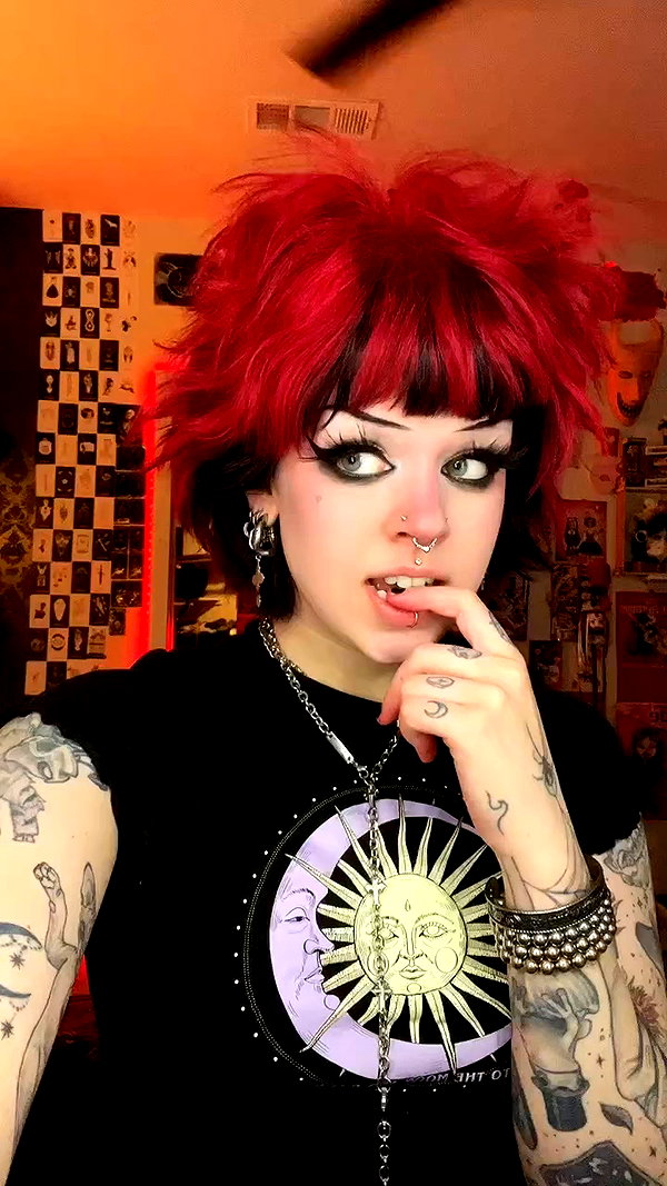 yeahimcaroline archive video preview