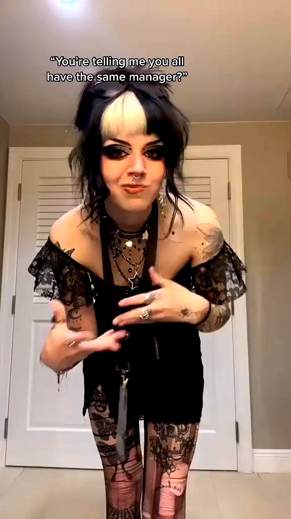 yeahimcaroline archive video preview