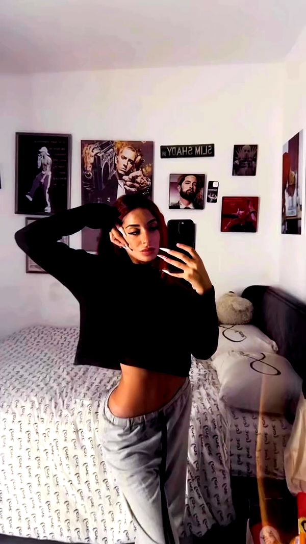 _lil_noa_ archive video preview