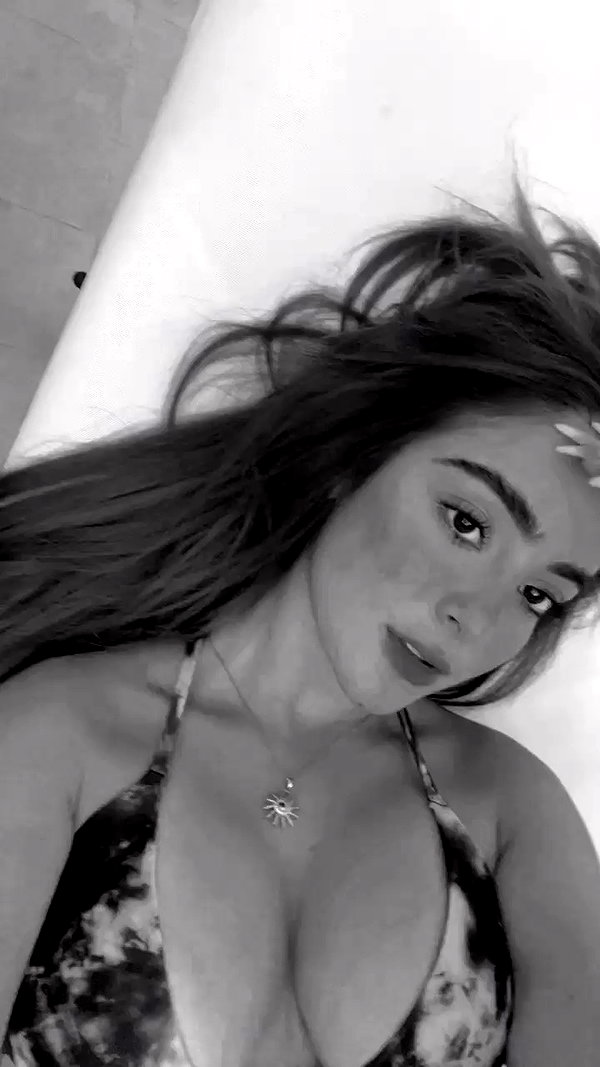 nicollefigueroaa archive video preview
