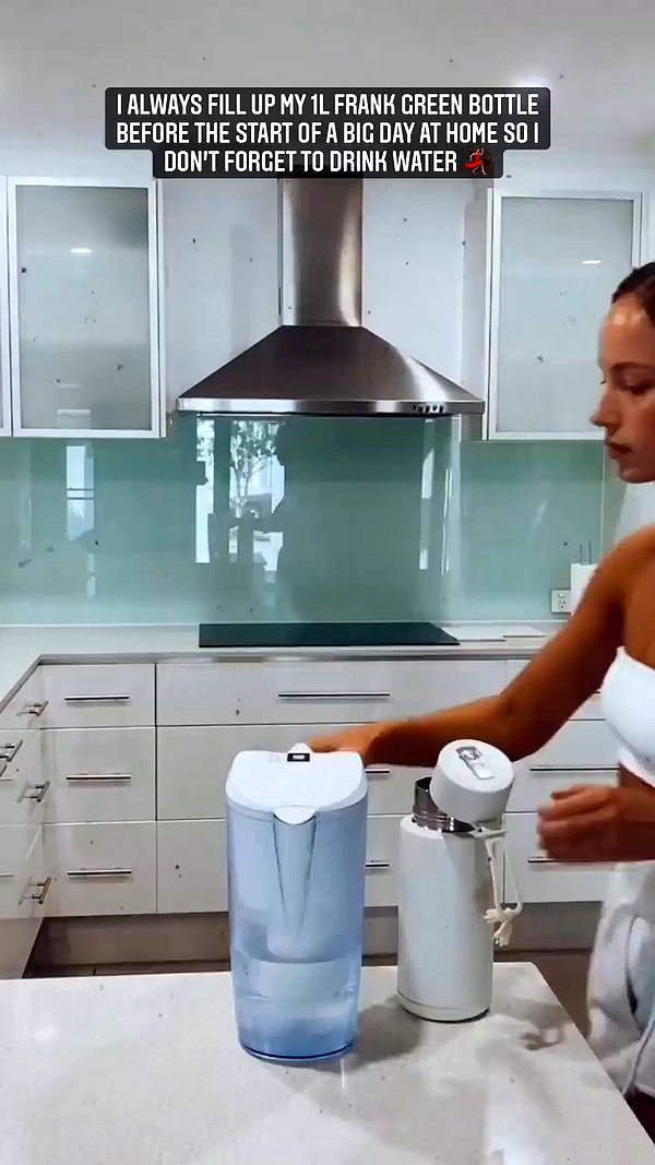 olivia.mathers archive video preview