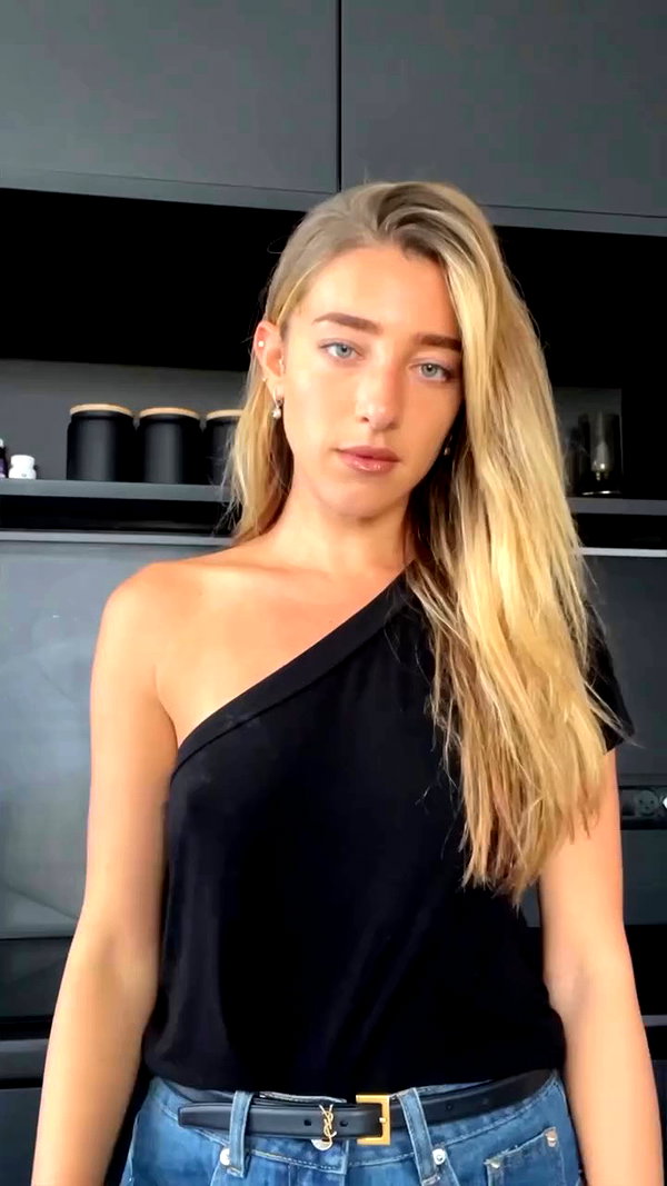 annezivi archive video preview