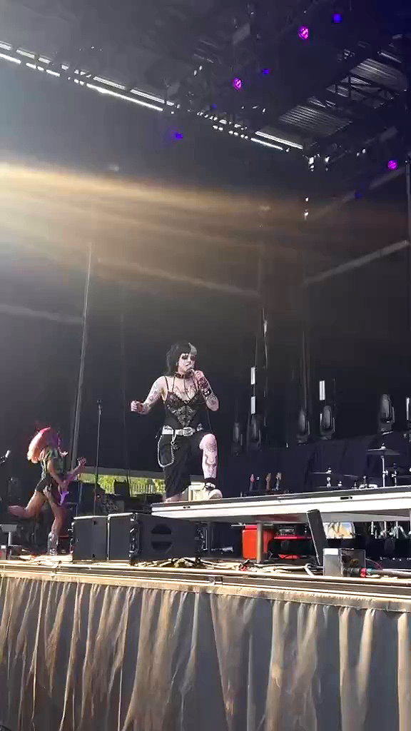 yeahimcaroline archive video preview