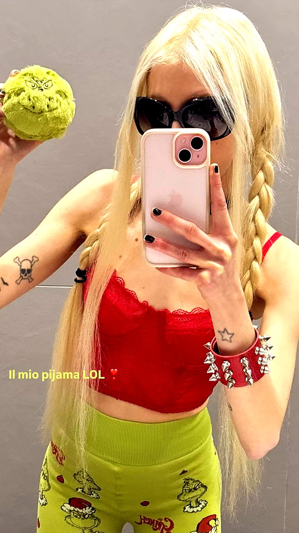 roxiechelon2 archive video preview