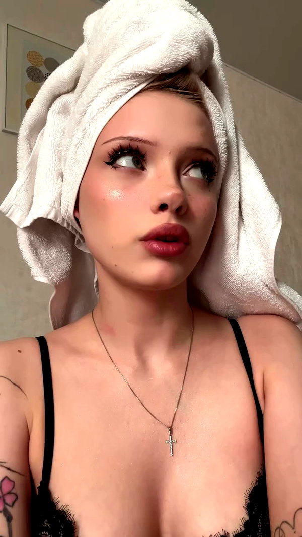 lip.sash archive video preview