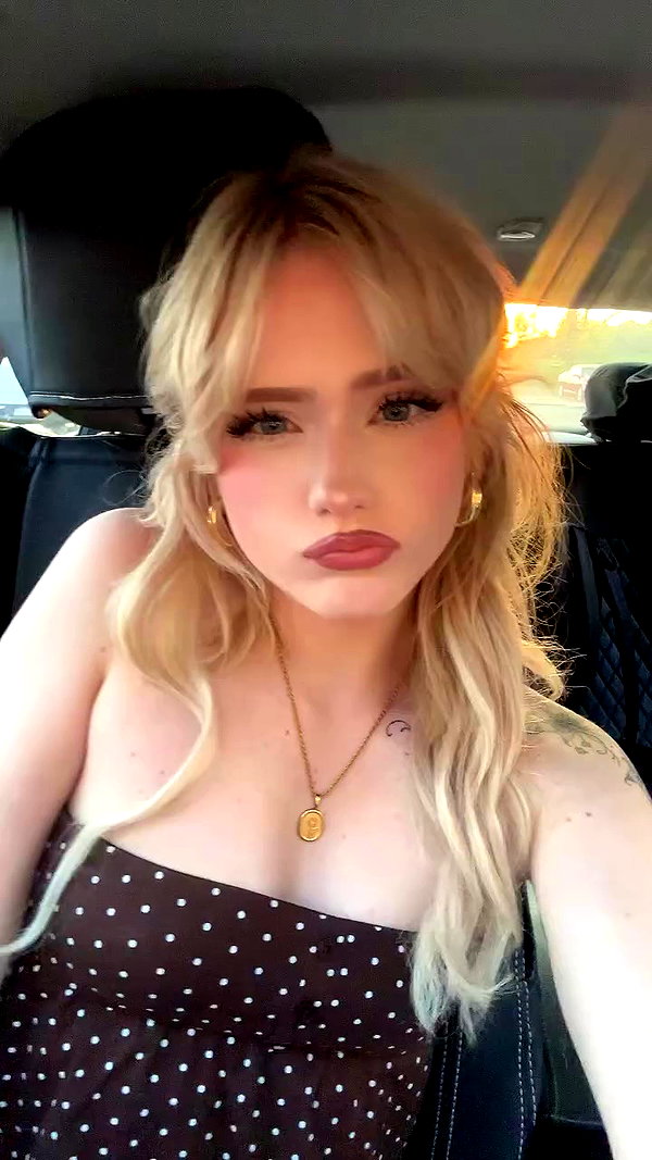 olivia.bolgerr archive video preview