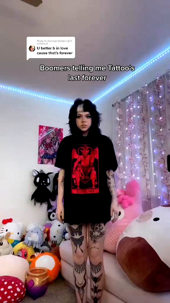 yeahimcaroline archive video preview