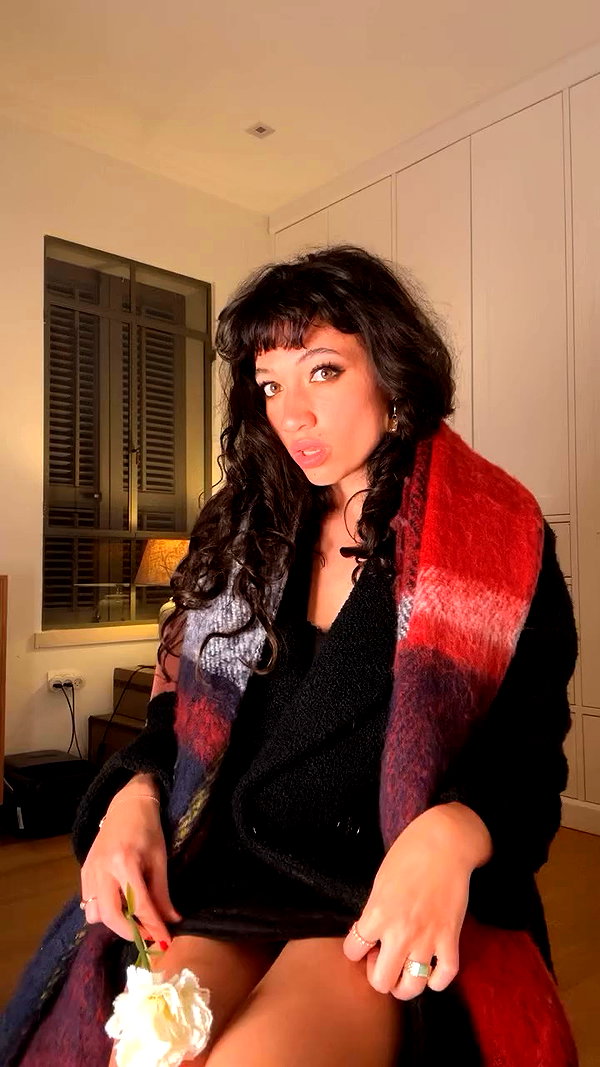 romi_henenson archive video preview