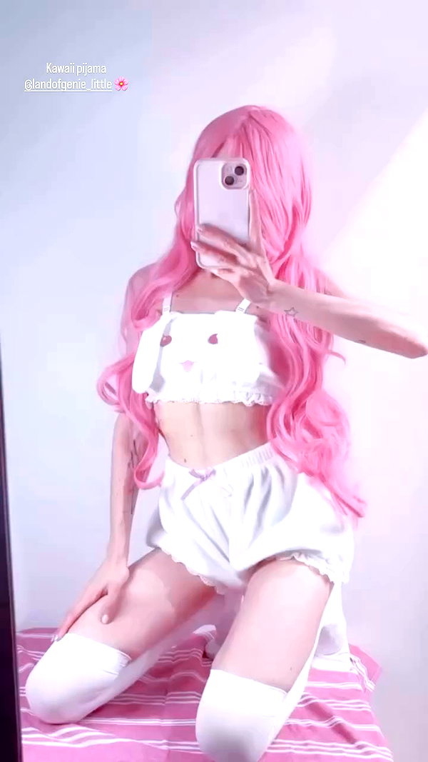 roxiechelon2 archive video preview