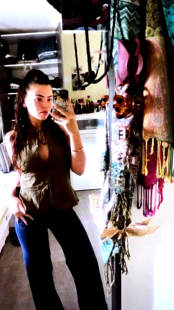 _b__eva__ archive video preview