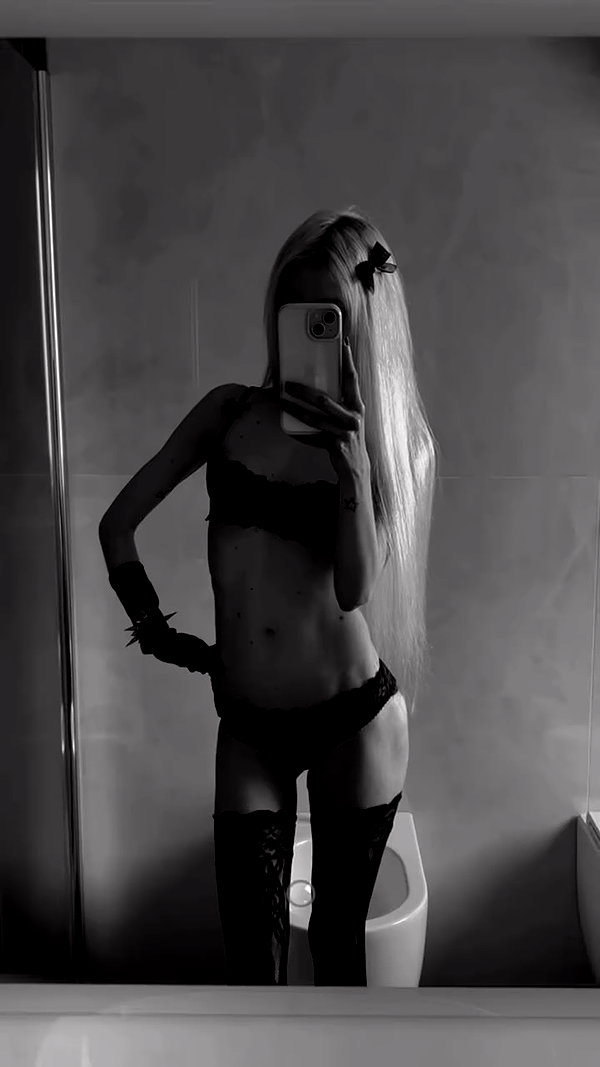 roxiechelon2 archive video preview