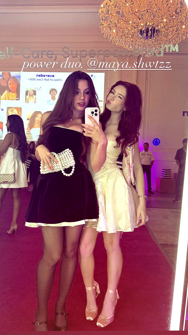 livia._.paige archive video preview
