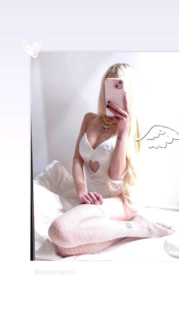 roxiechelon2 archive video preview