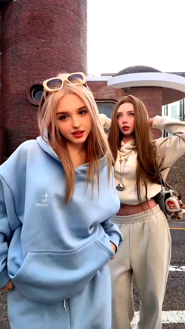 elina_4_22 archive video preview