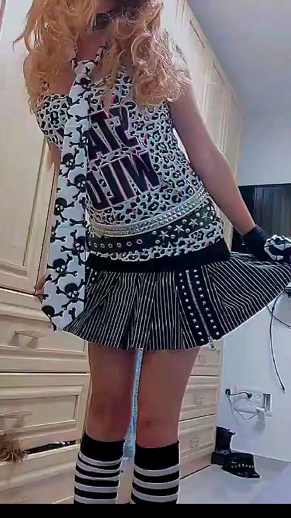 _wayw4rd_ archive video preview