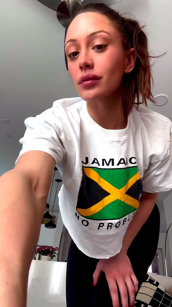 avasbaddies archive video preview