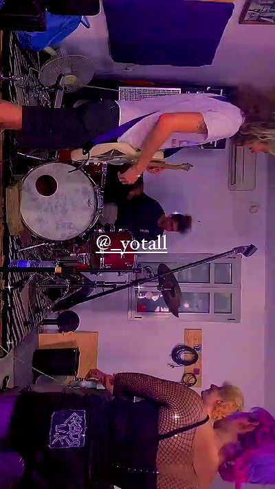 feelbetterinmysweater feelbetterinmysweater archive video