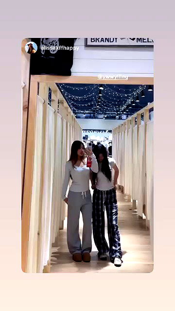 ywwyiiing archive video preview