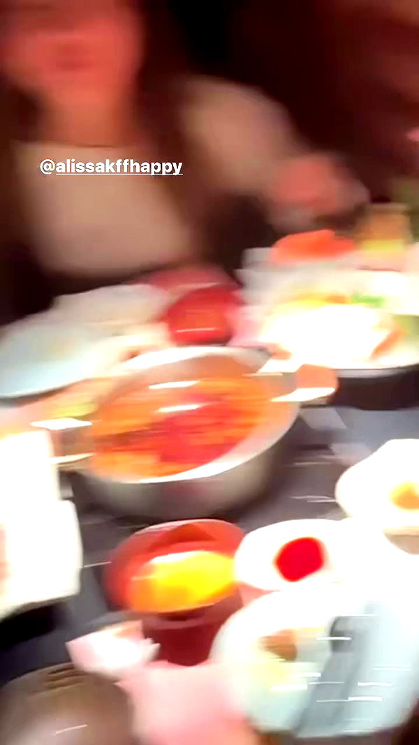 ywwyiiing archive video preview