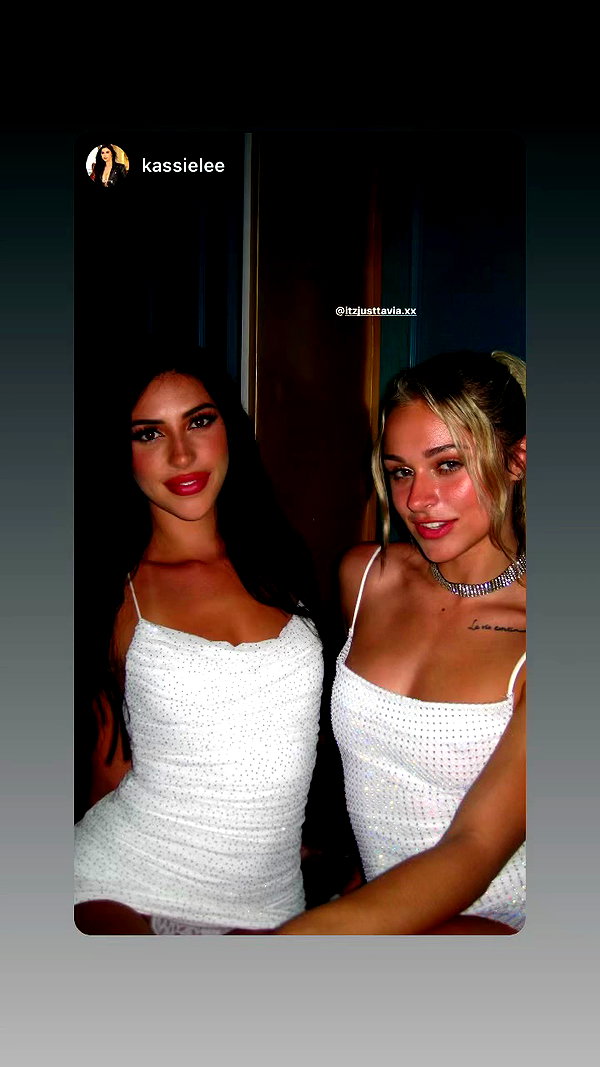 itzjusttavia.xx archive video preview