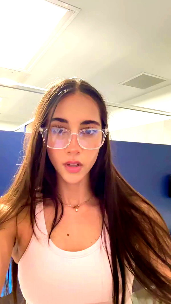 izzygreennxo archive video preview