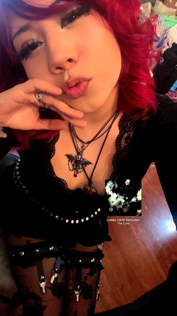 karis.gutz archive video preview