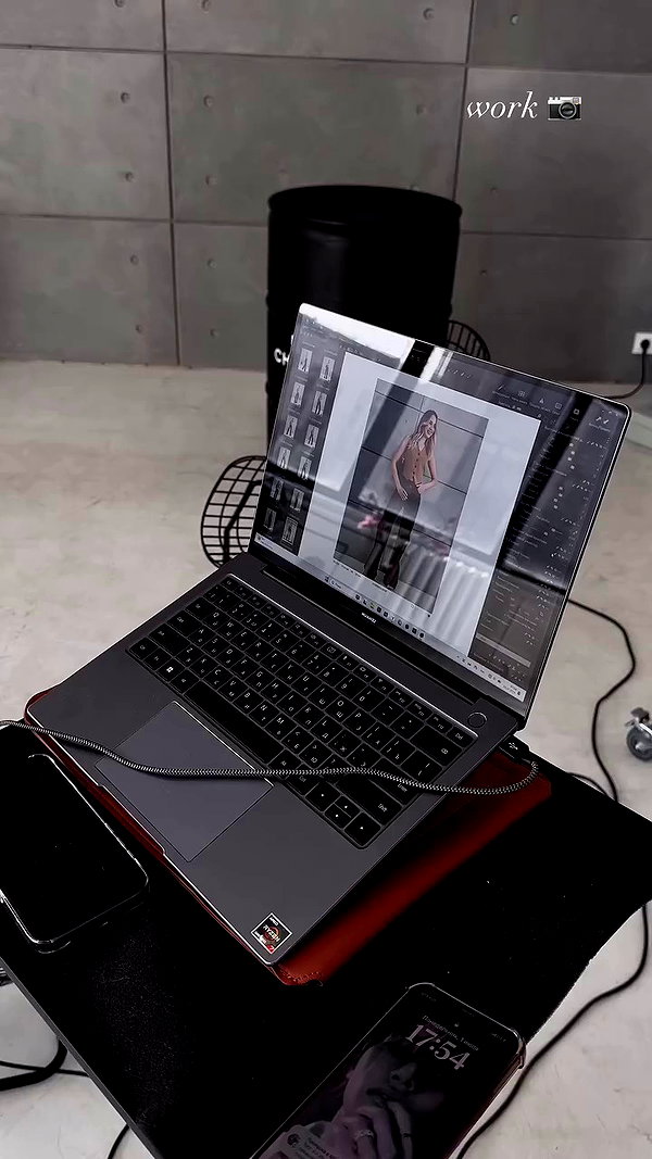 crocatana archive video preview