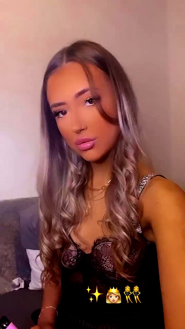 chlochristienx archive video preview