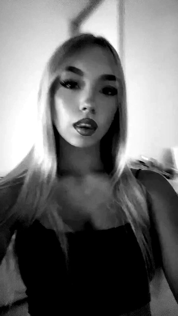 mariana.ostap archive video preview