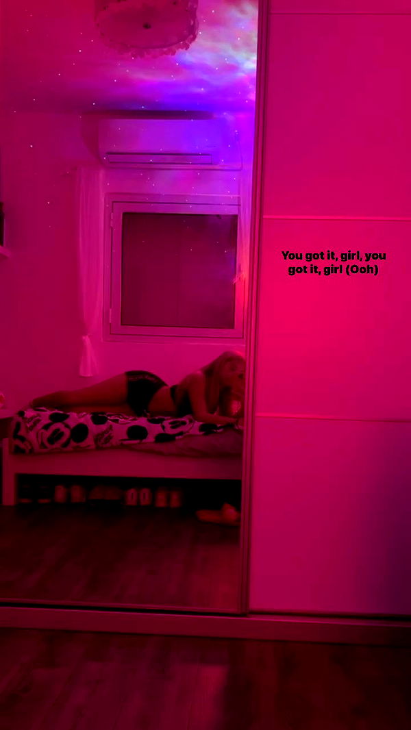 mariana.ostap archive video preview