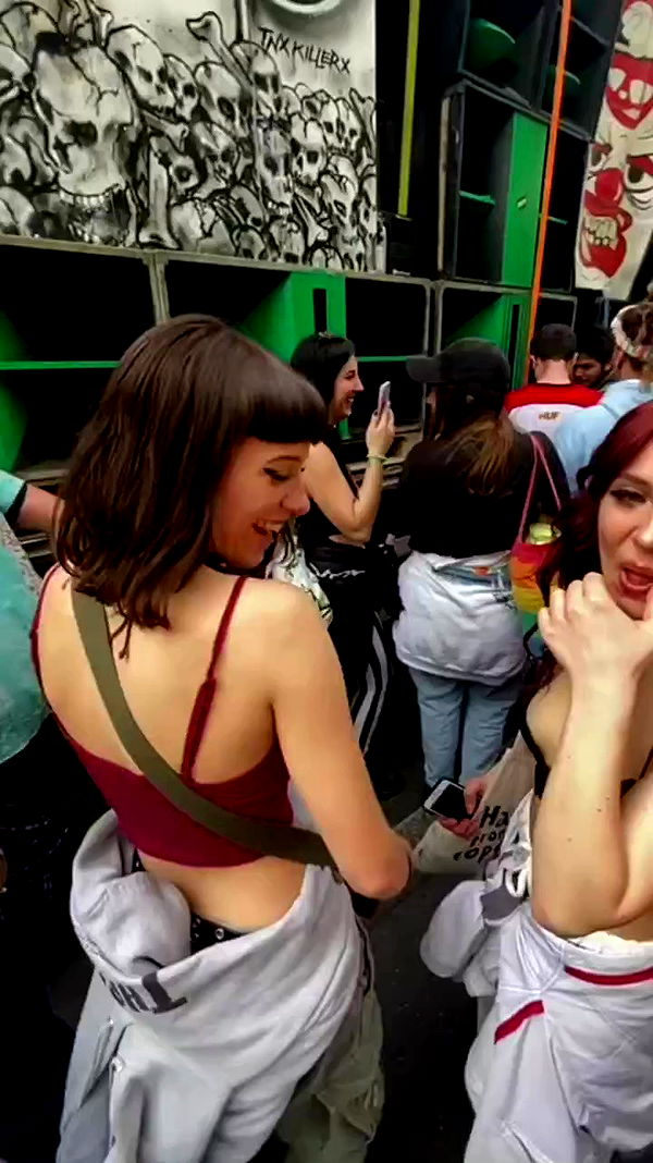 aekamee archive video preview