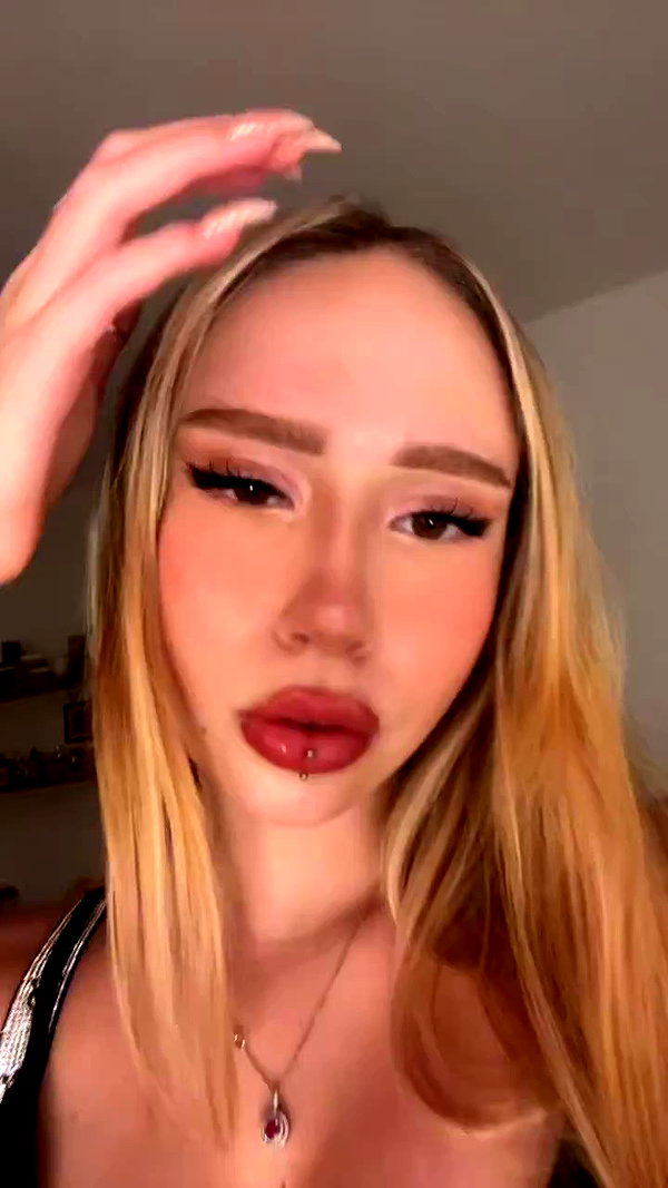 liiisa.9 archive video preview