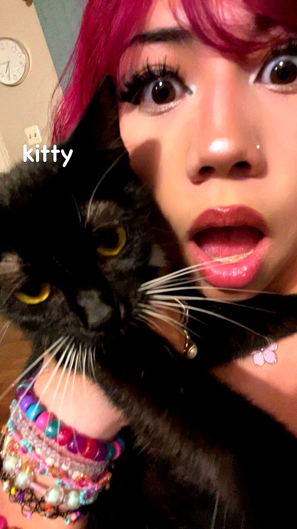 karis.gutz archive video preview