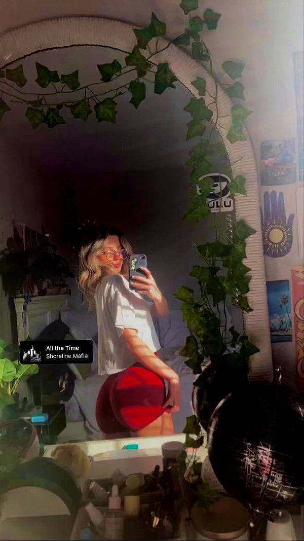 julianabradyy archive video preview