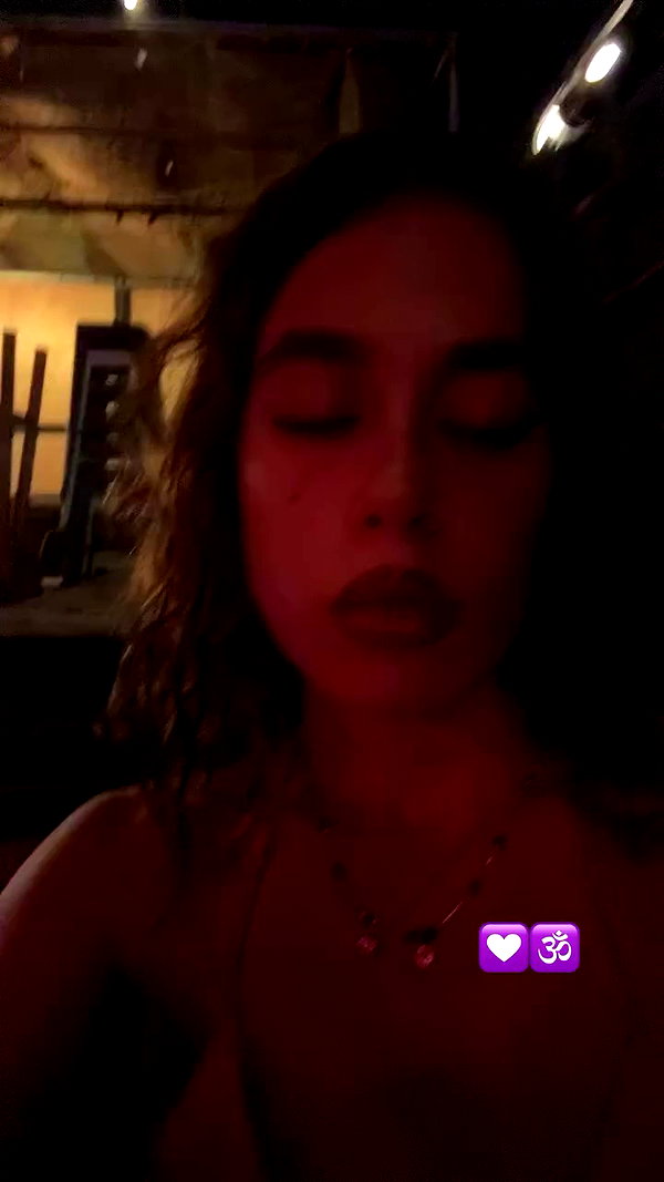 ___shachar archive video preview