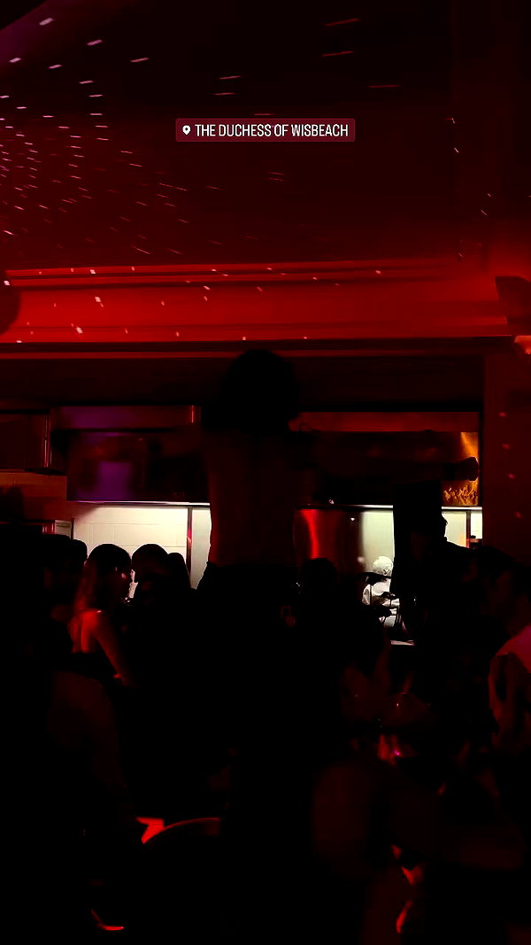 noa_mendel_ archive video preview