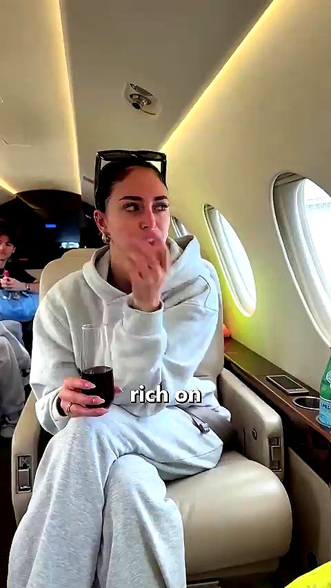 camilla_classy archive video preview