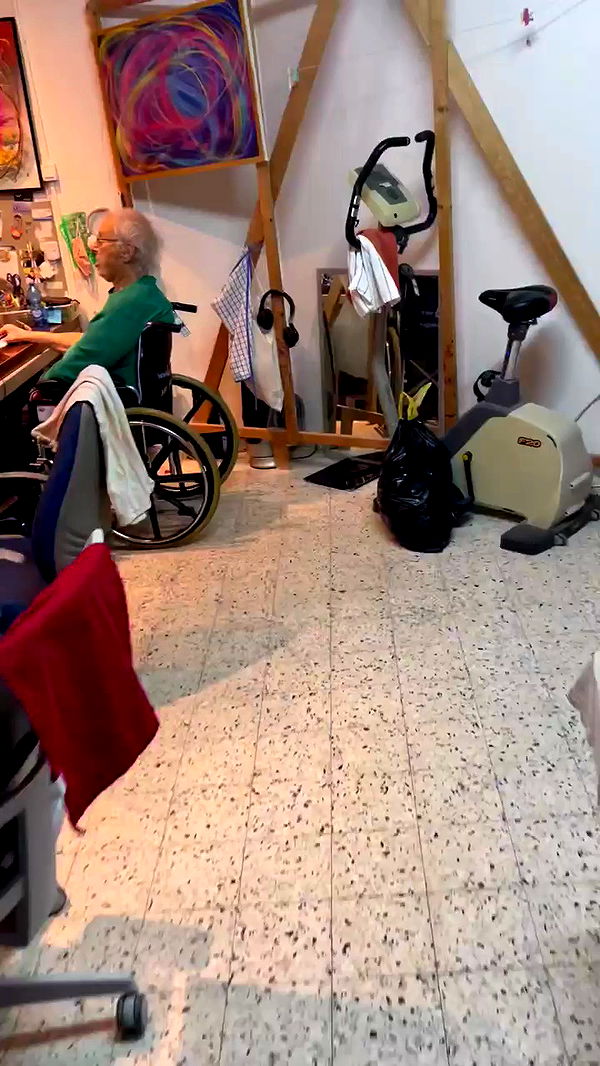 yannaidebeer archive video preview