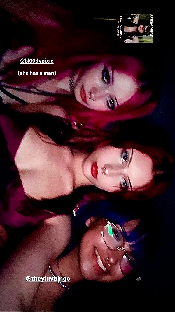 lov3r_lilly archive video preview
