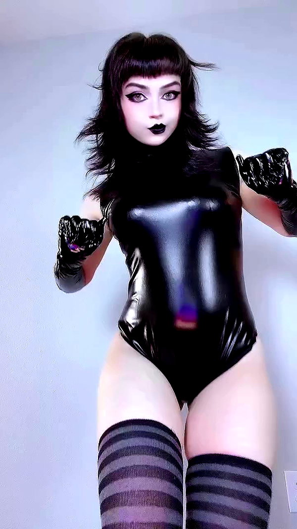 queen.nephie archive video preview
