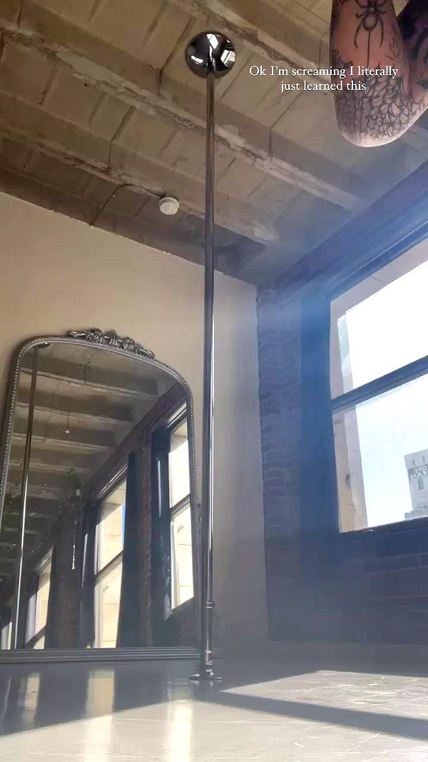 vanessa.julienne archive video preview