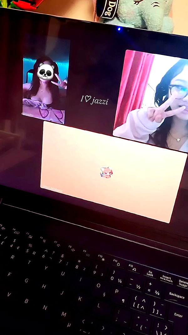 ilikesleepin_g archive video preview