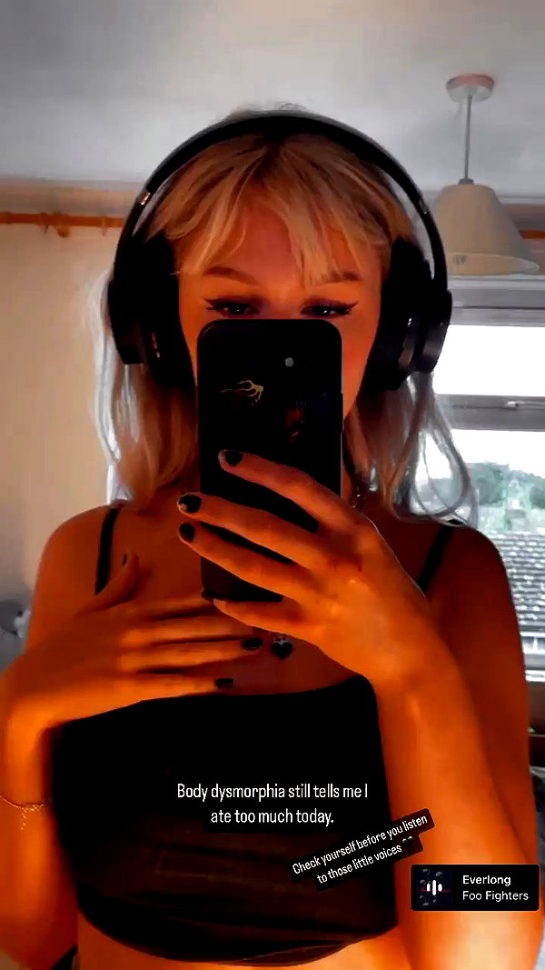 elena_blur archive video preview