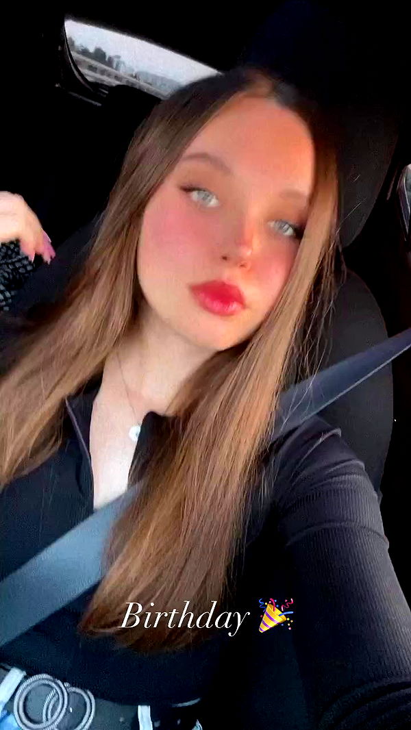 michelleloven_ archive video preview