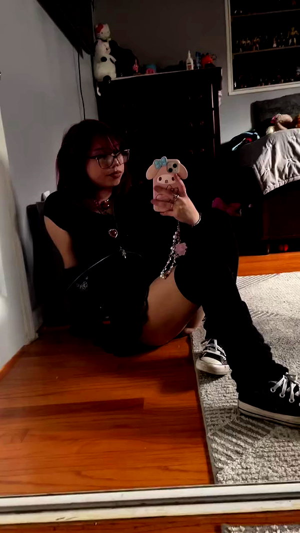 karis.gutz archive video preview