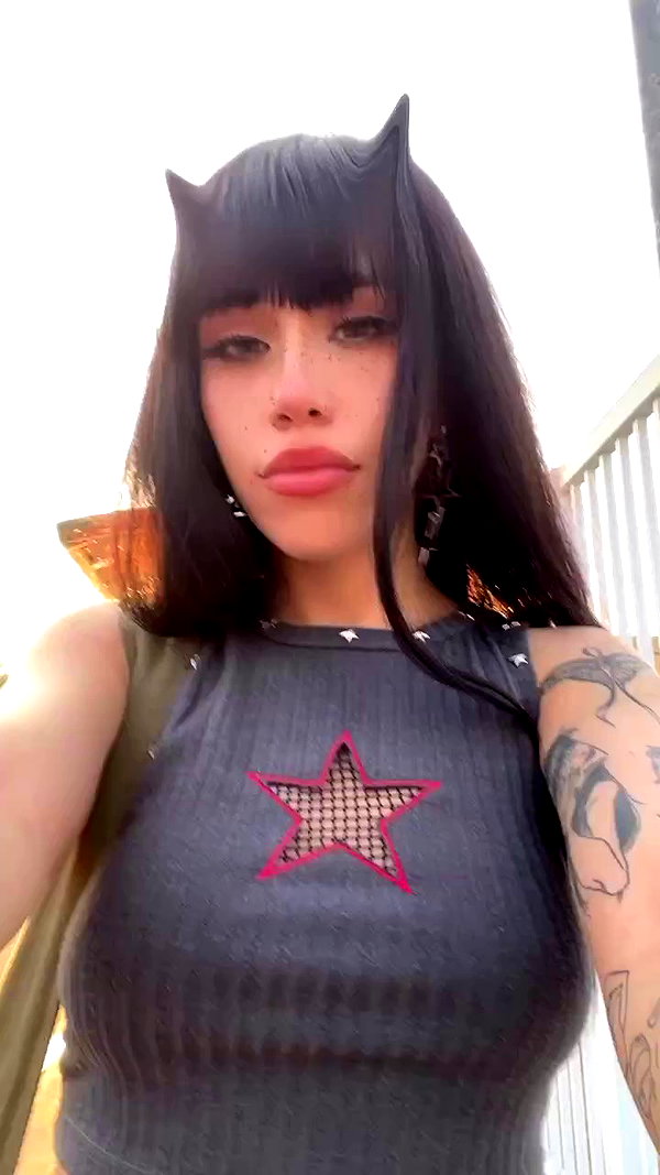 vanessa.julienne archive video preview