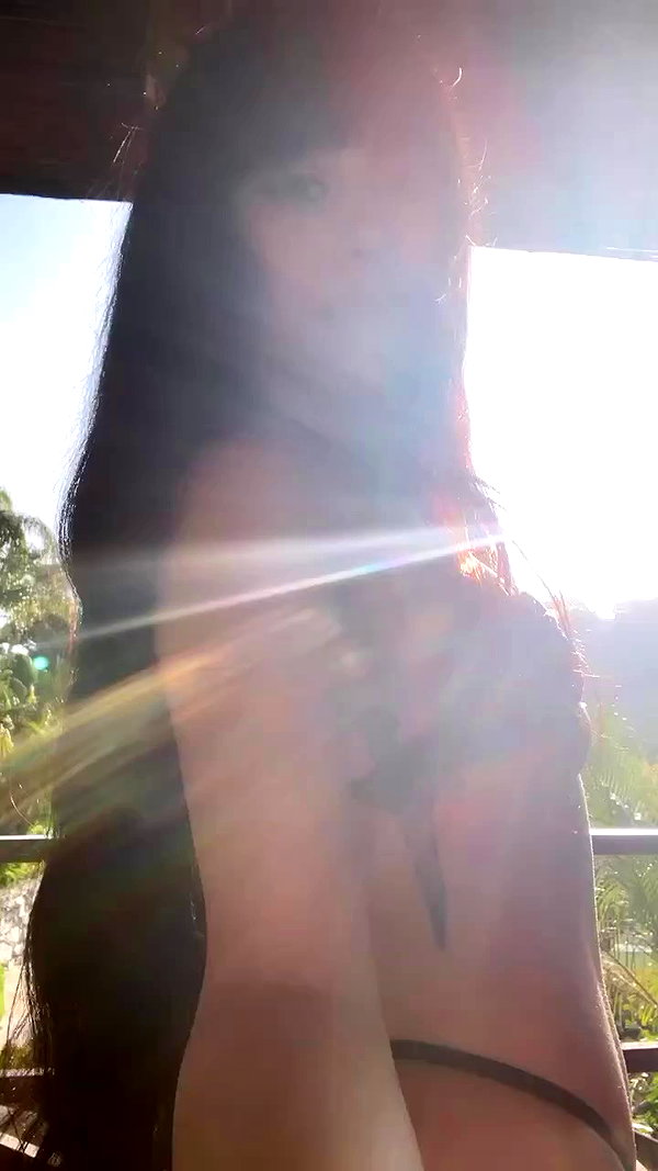 vanessa.julienne archive video preview
