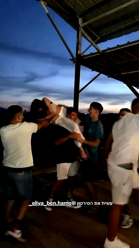 _adidahan archive video preview