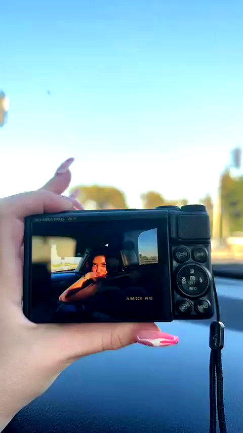 noa_mastitz archive video preview