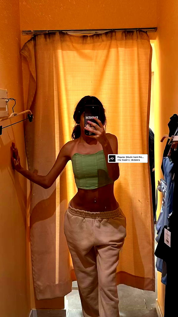 _lil_noa_ archive video preview